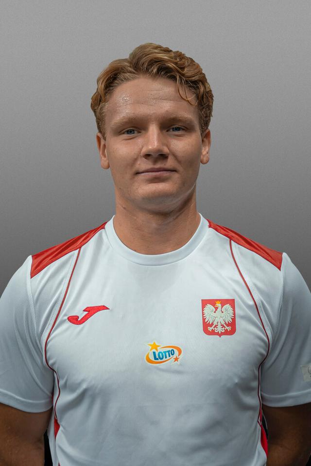 Headshot of Maks Kasnikowski