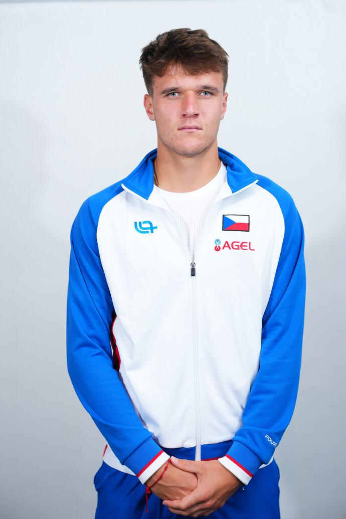 Headshot of Jakub Mensik