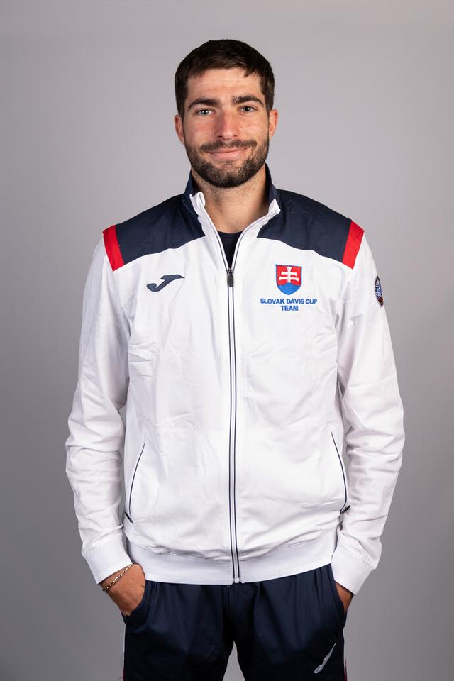 Headshot of Lukas Pokorny
