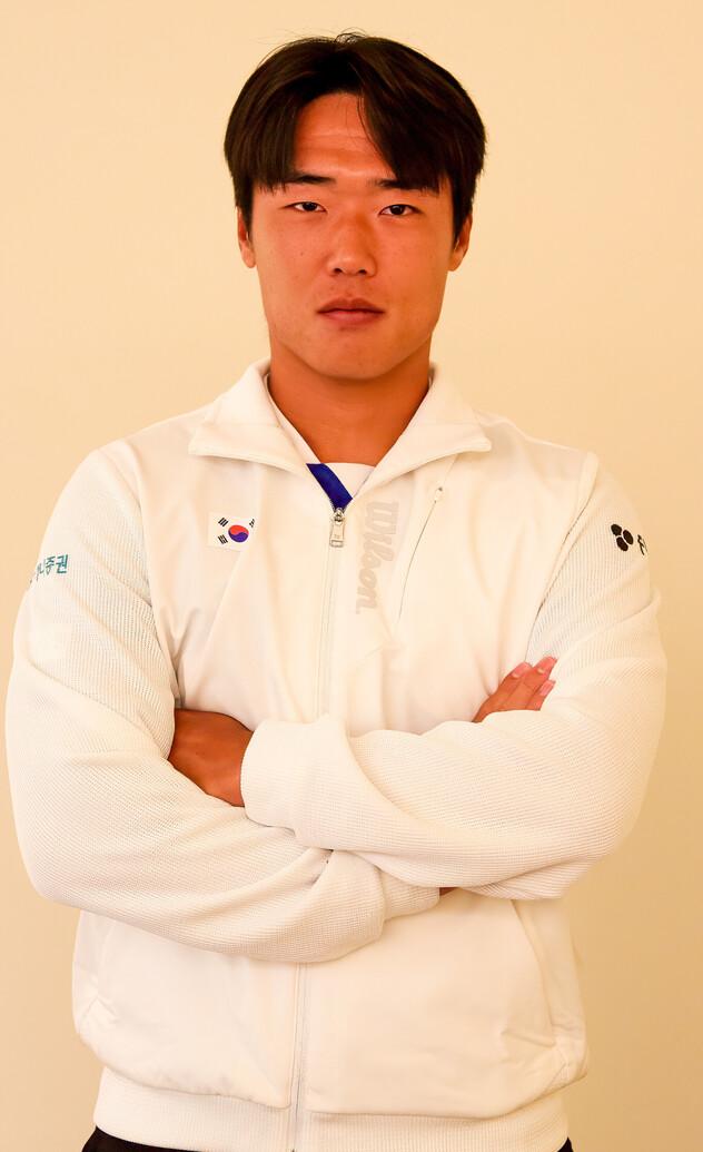 Headshot of Sanhui Shin