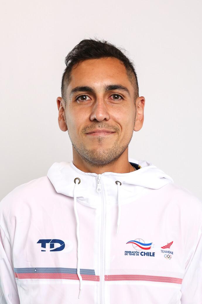 Headshot of Alejandro Tabilo