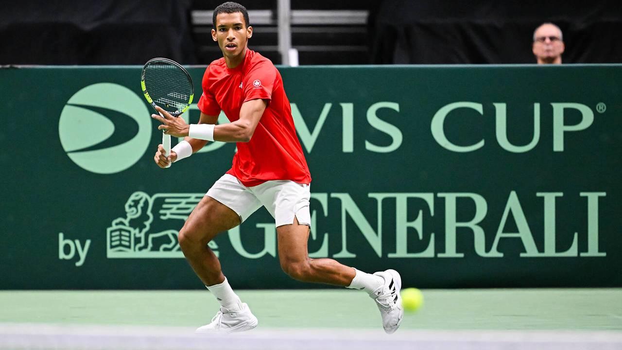 Highlights: Felix Auger-Aliassime (CAN) v Arthur Rinderknech (FRA)